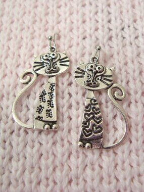 NEW Whimsical Silly Kitty Cat Silvertone Earrings